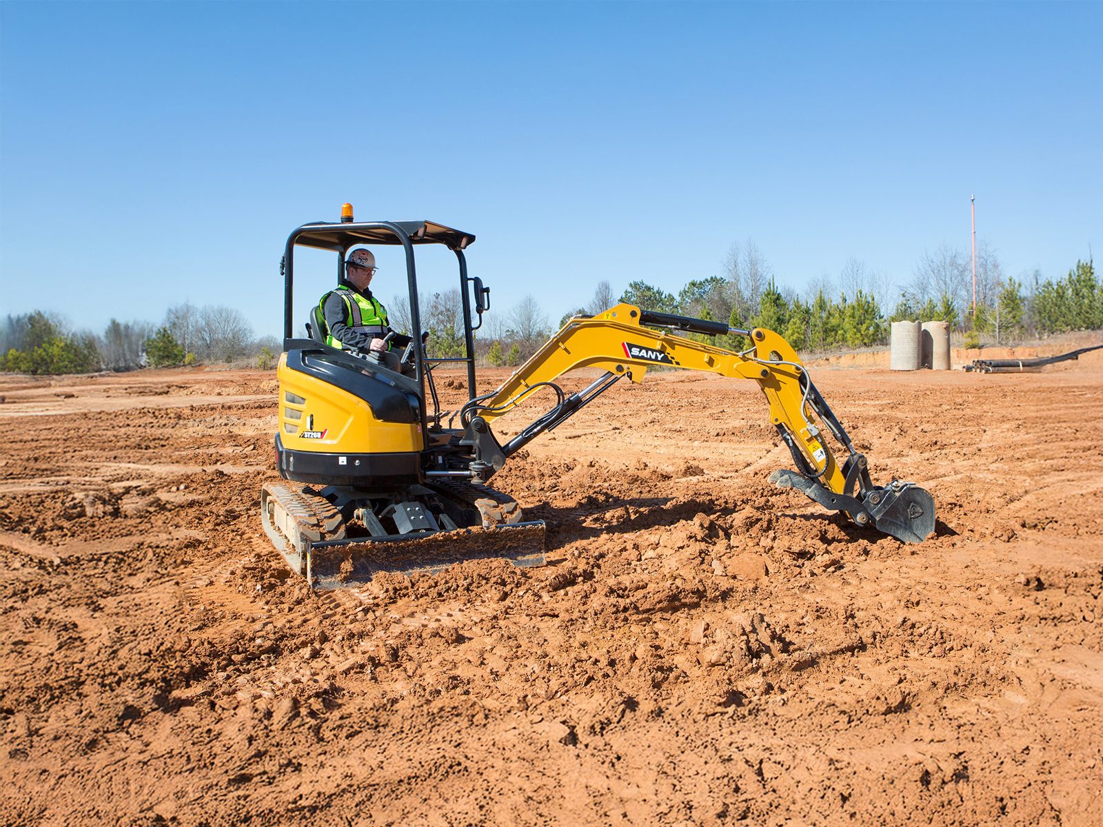 suusanさん　26-5-8 SY26U Mini Excavator | SANY America